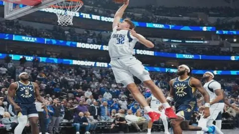 魔术队客场战猛龙，班凯罗独揽41分仍遭败绩